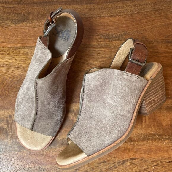 Sofft Tan and Brown Mules with Chunky Heel - Picture 9 of 9